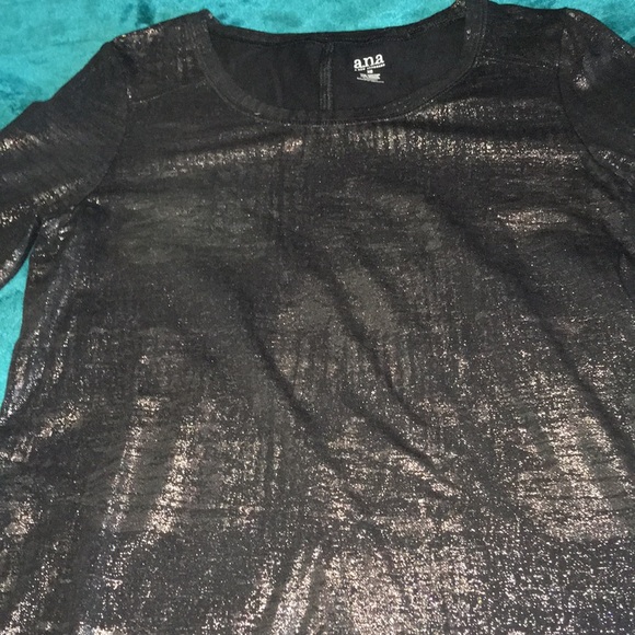 Shirt - Picture 2 of 4